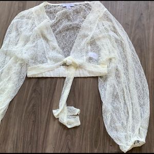 Lace cropped shirt